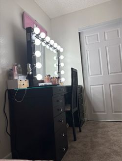 Impressions vanity