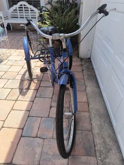 Schwinn 3 wheeler adult tricycle