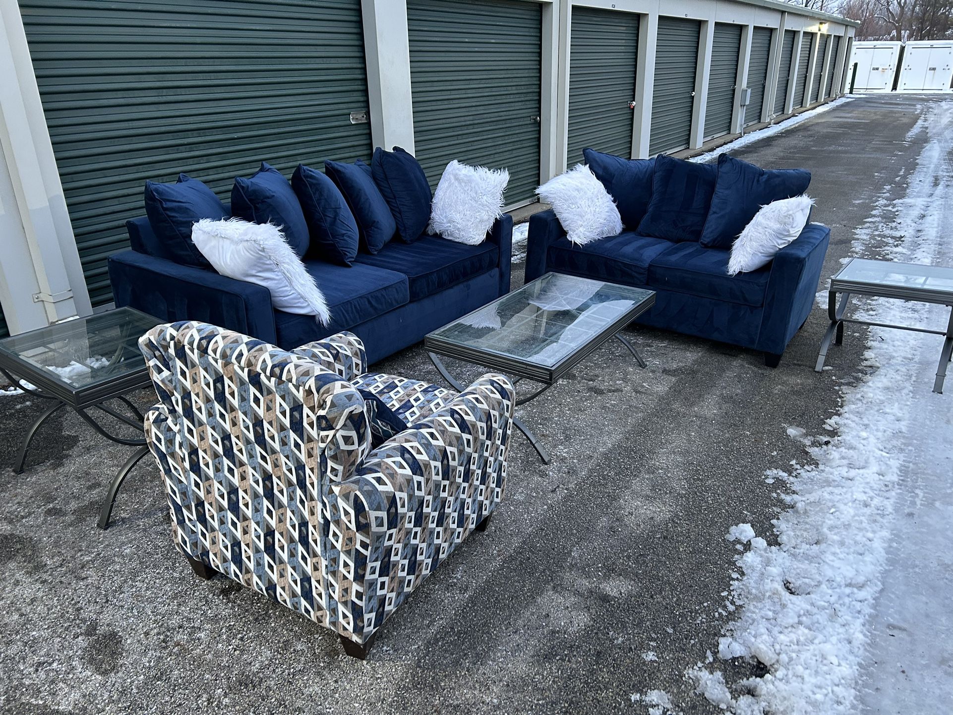 Couch Loveseat Chair Set Cash Only