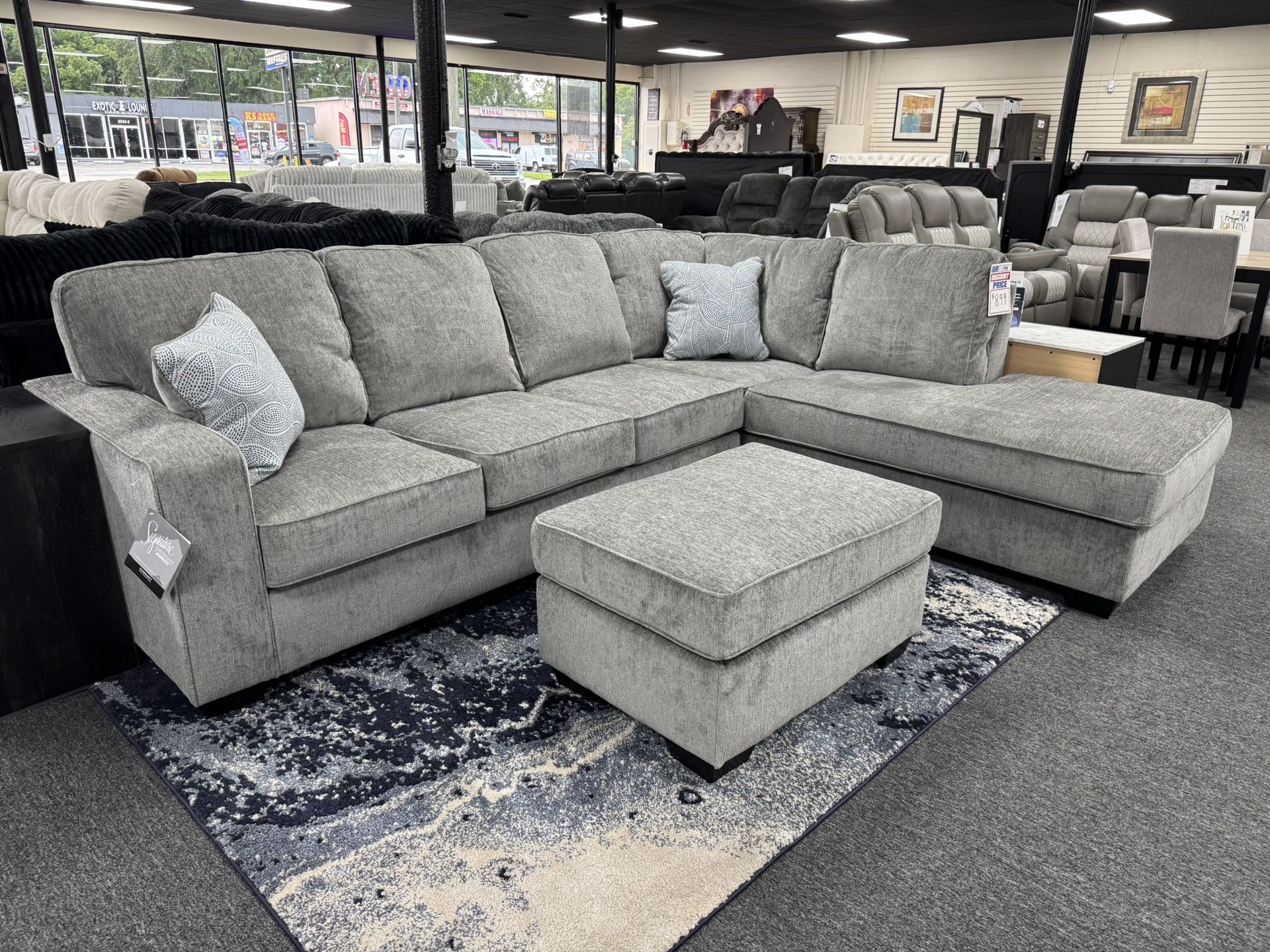 L Shape Sectional & Ottoman.🚚WE DELIVER🚚