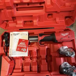 Milwaukee Press Tool Only!!