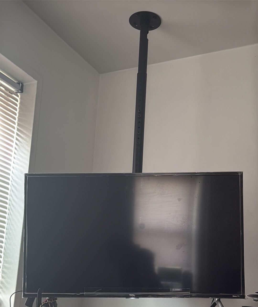 TCL 44” Roku TV