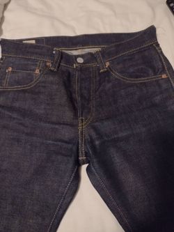 Momotoro pairs of jeans