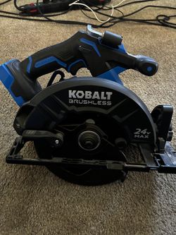 Kobalt saw