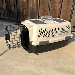 Small Dog/Cat/Pet Kennel Carrier