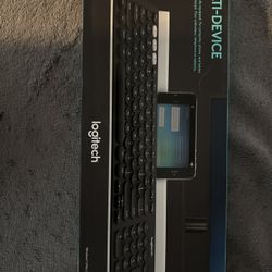 Logitech K780 Multi-Device Wireless Keyboard for Computer, Phone and Tablet (3 Available)