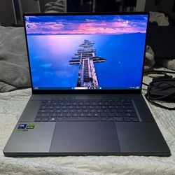 ASUS ROG Zephyrus G16 OLED 240Hz Intel Core Ultra 9 16GB 1TB 2.50GHz