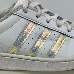 Girls Adidas Superstar Size 1