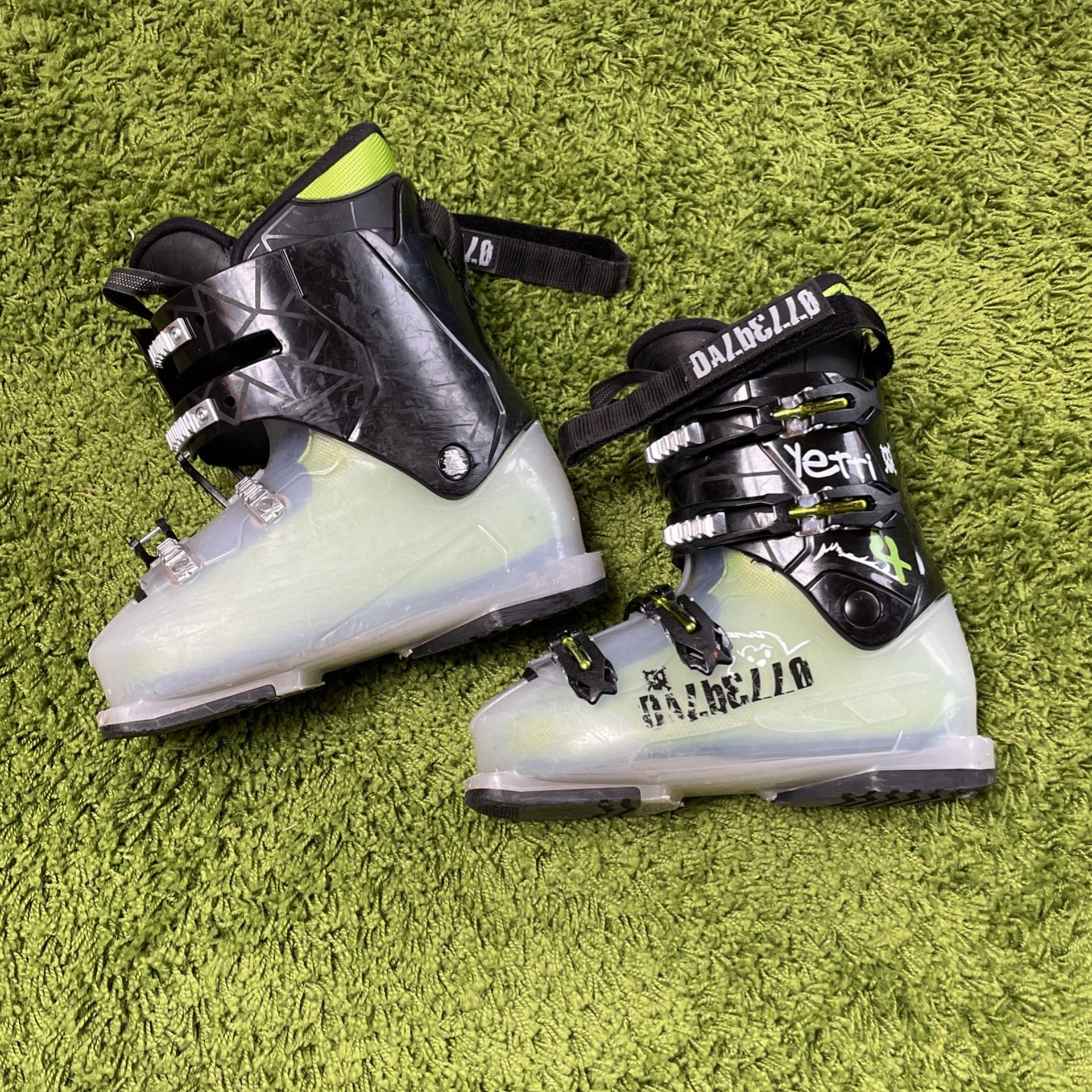Ski Boots Men’s Size 7.5 – 8