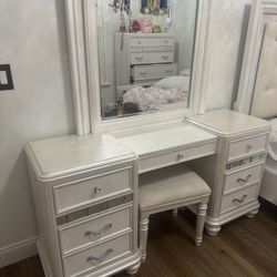 Full size Vanity