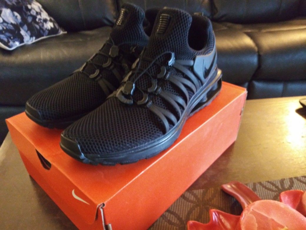 Nike Shox Gravity