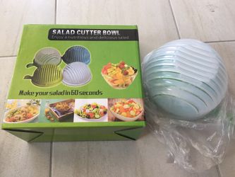 Brand new salad cutter bowel
