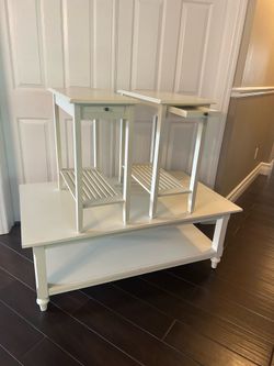 Coffee tables and end tables