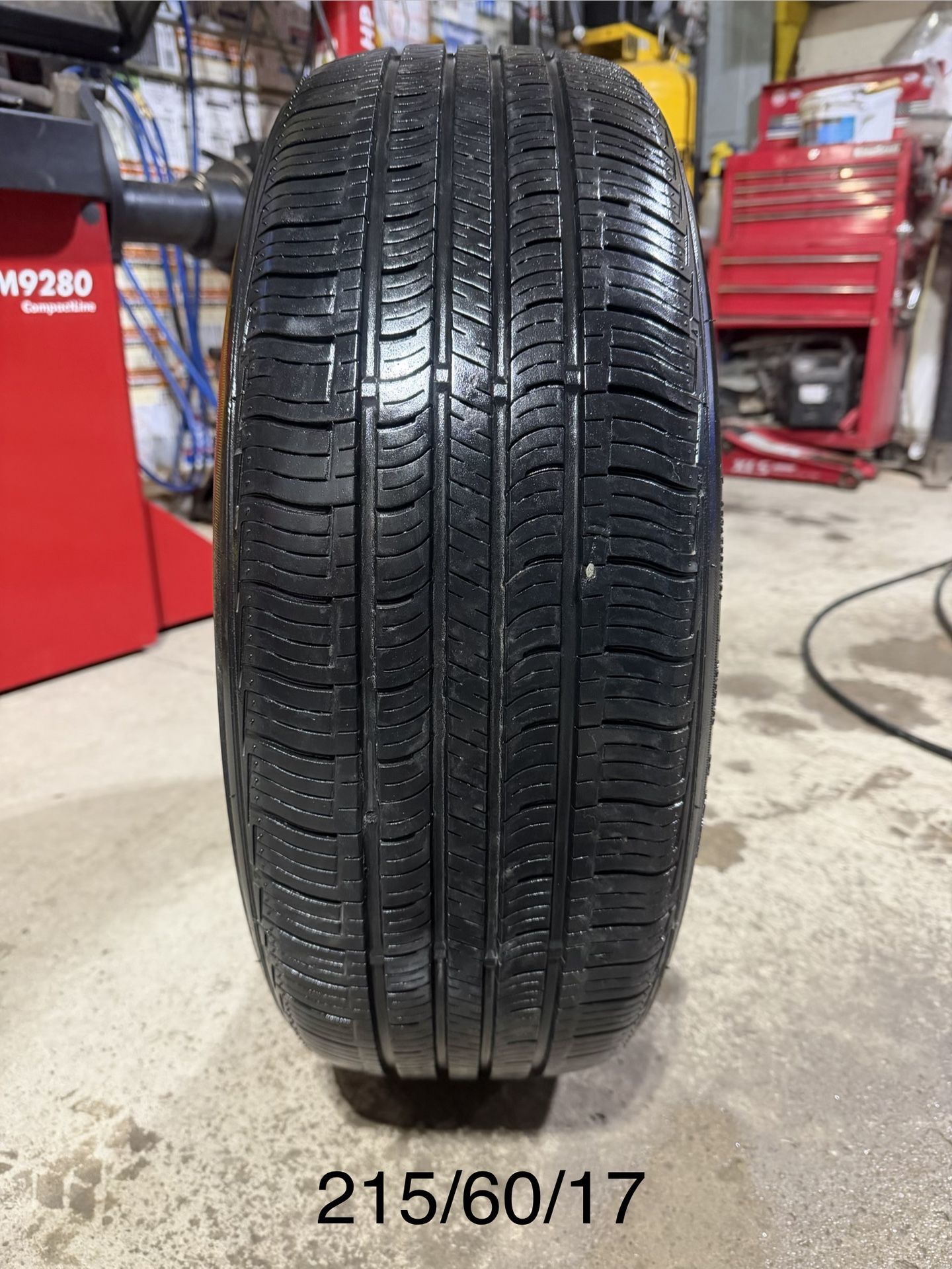 (1) - 215/60/17 Nexen Npriz AH5 All Season Tire
