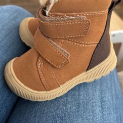 Cat & Jack Winter Boots Size 5