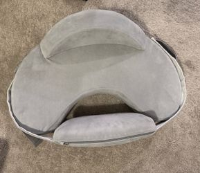 Nursing pillow
