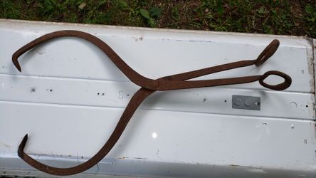 Looks To Be A Set Of Hay Bale Tongs - About 30" Long - 