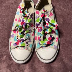 Chuck Taylor All Star Hearts Junior Size 3 Preowned
