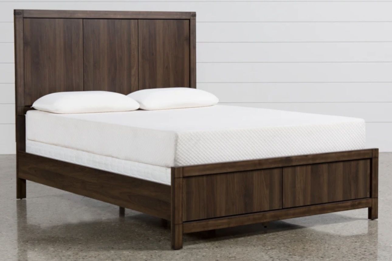 Willow Creek Brown Queen Wood Panel Bed + 1 Nightstand