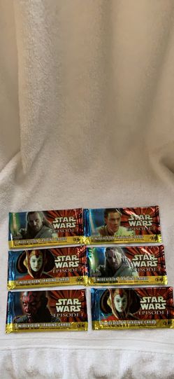 STAR WARS EPISODE 1. 8 WIDEVISION TRADING CARDS. 6 PACKS