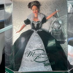 Millenium Edition Teresa Happy New Year 2000 Barbie