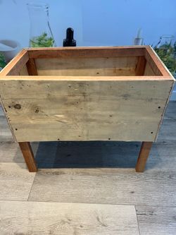 Planter box