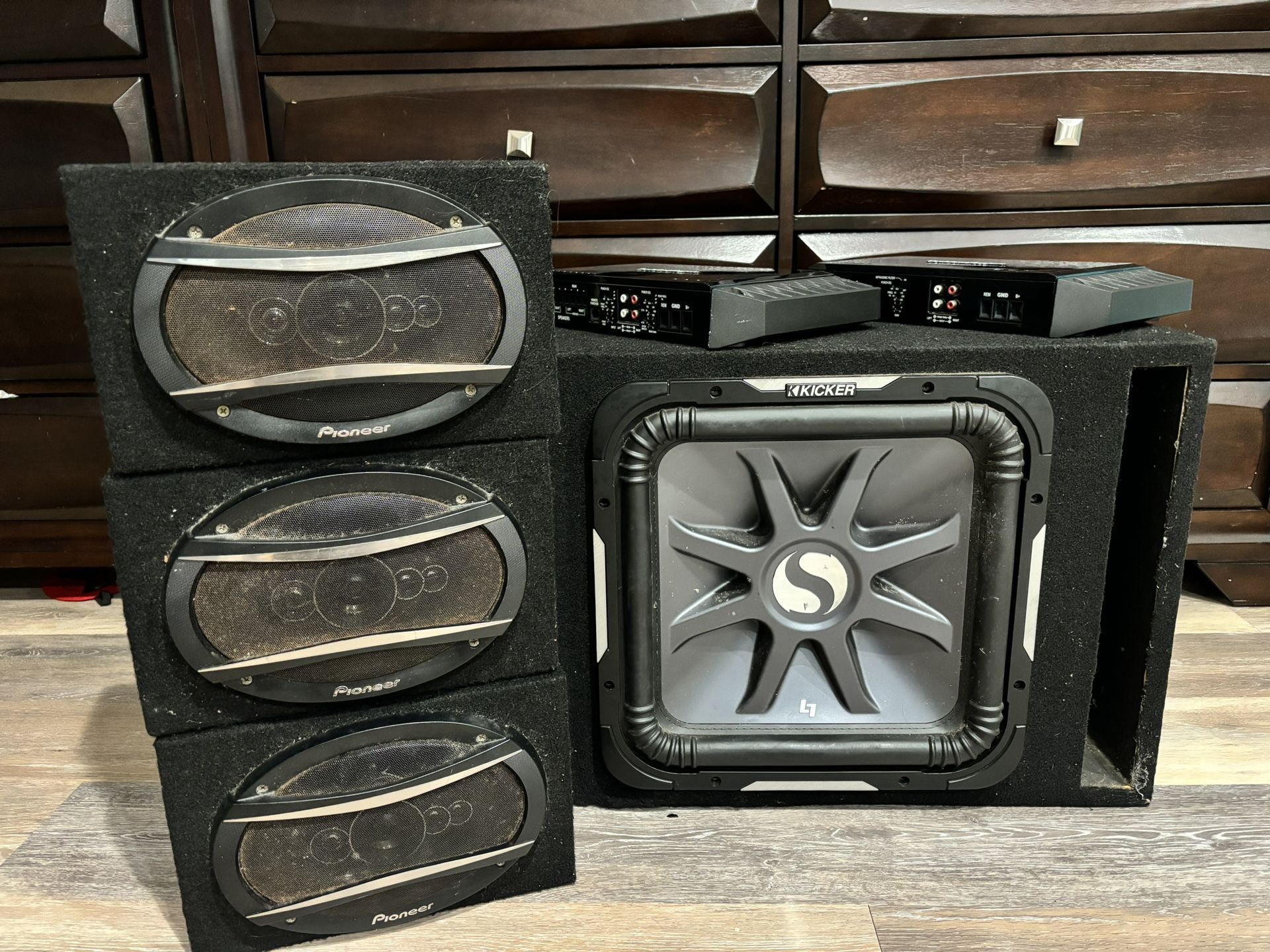 Rockford Amps, Pioneer 6x9, Sub, 15L7 Kicker