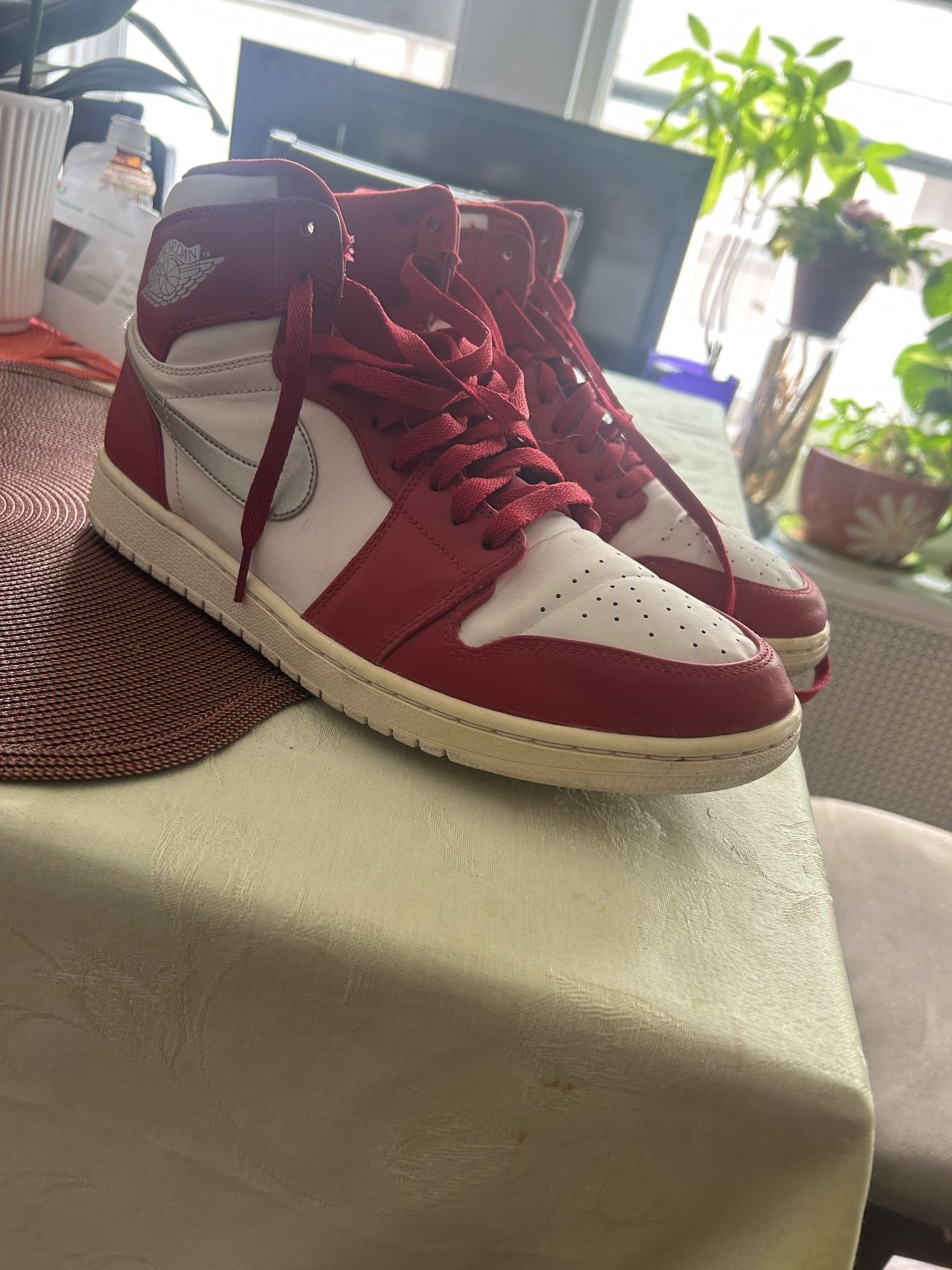 Jordan 1 High Silver Medal