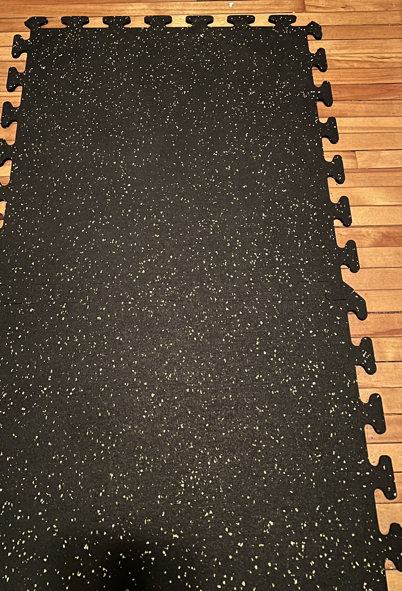 2 X 2 Rubber Gym Floor