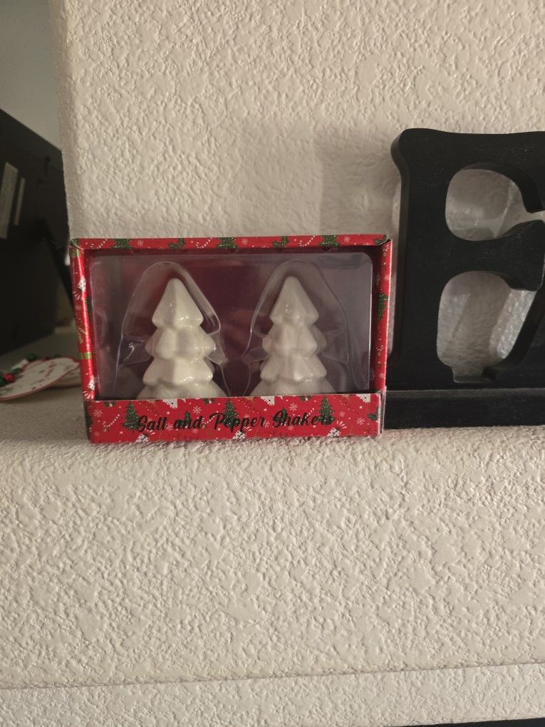 Salt and pepper shakers