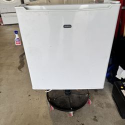 Mini Refrigerator 