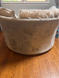 Swivel chair