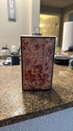 Gucci Bloom Eau De Parfum Intense