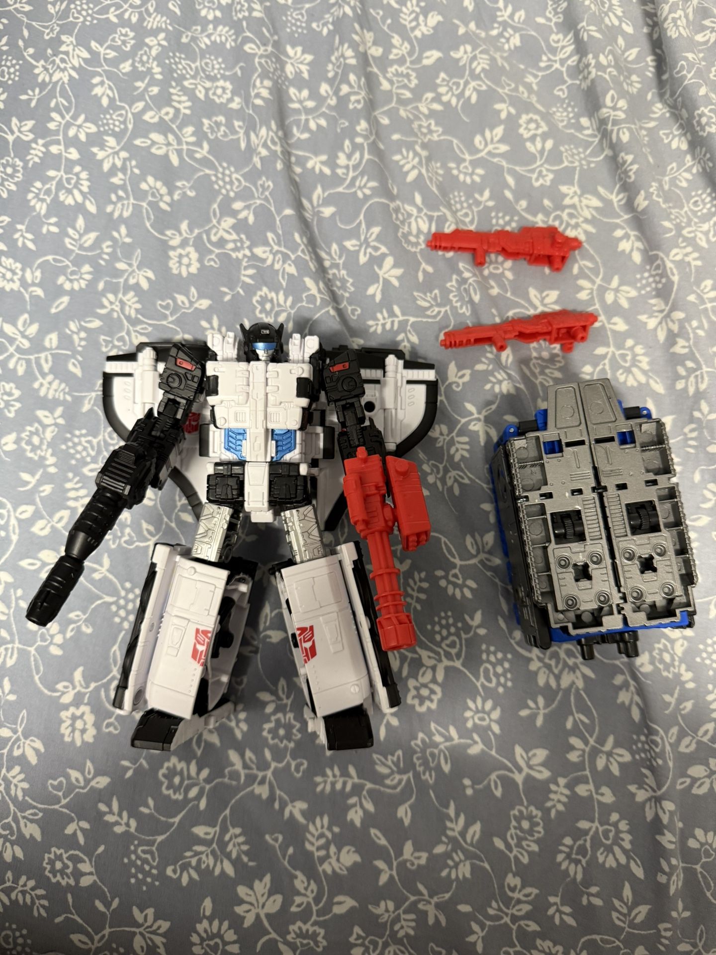 Transformers Legacy United Galaxy Shuttle 