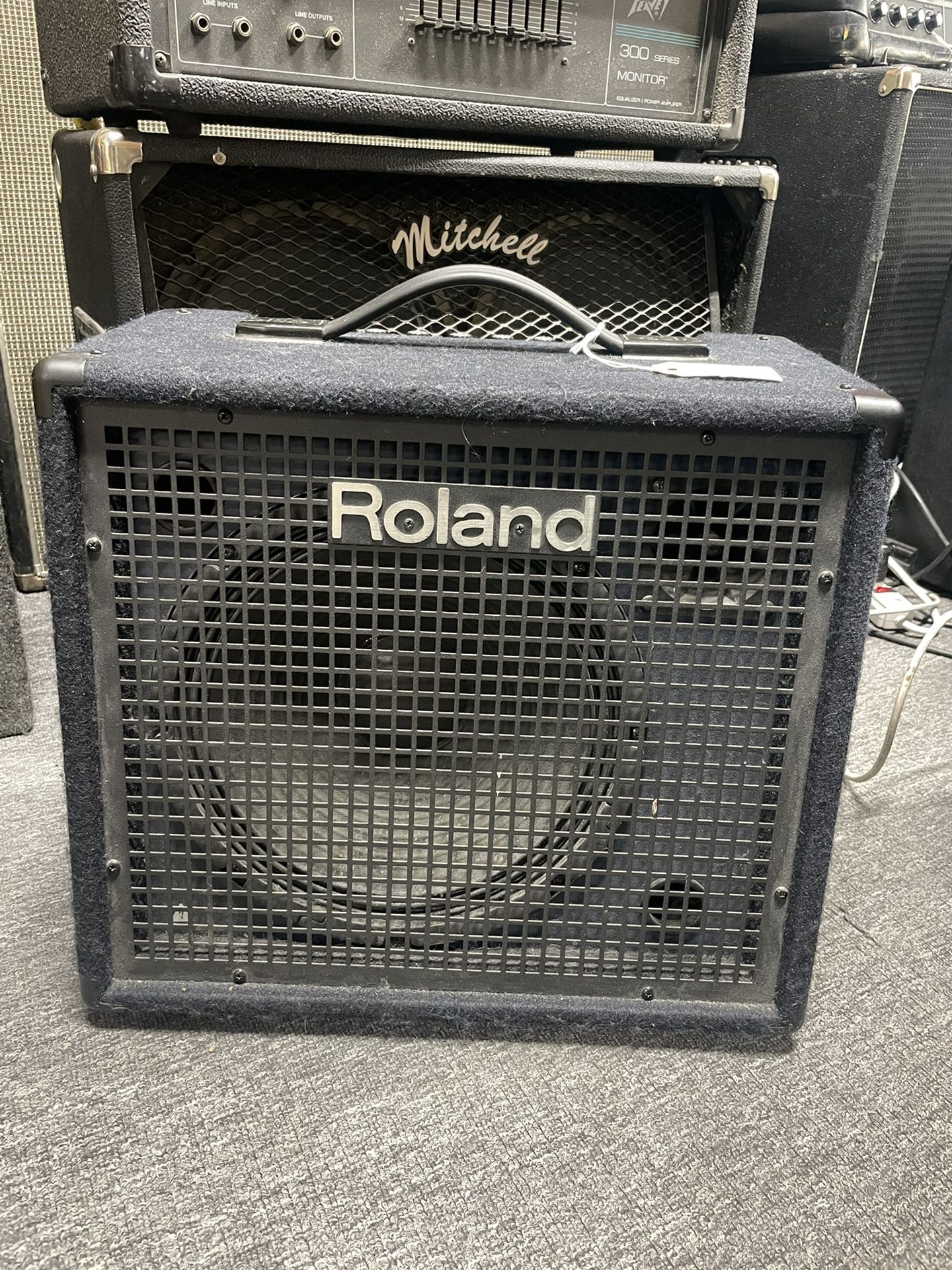 Roland KC 200 Keyboard Amp