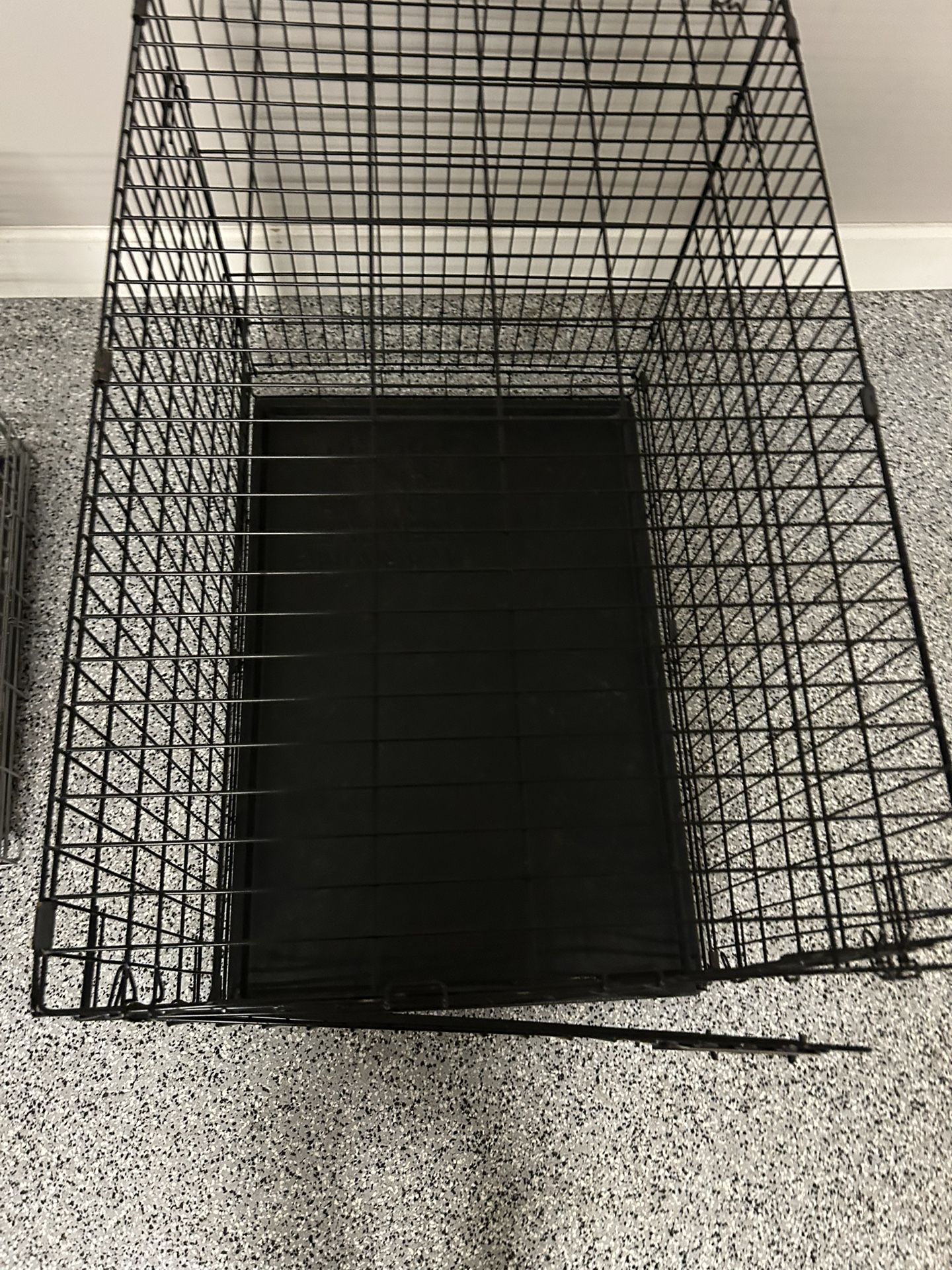 Dog crate