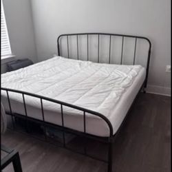 King metal bed frame & memory foam mattress combo