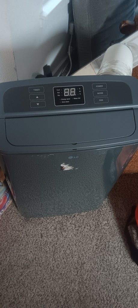 Lg Portable Ac Unit 12,000btu