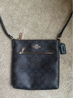 Coach crossbody purse Like New