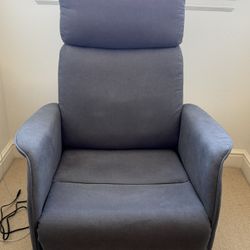 Power lift chair—Never Used 