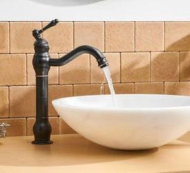 BWE Single Hole Single Handle Bathroom Vessel Sink Faucet With 360° Swivel Spout and Pop-Up Drain in Oil Rubbed Bronze