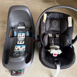 Car seat cybex with base