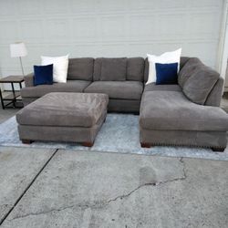 Free Delivery Costco Gray Sectional Couch With Ottoman 