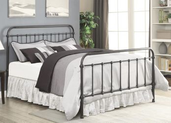 New queen size metal bed frame with headboard with footboard
