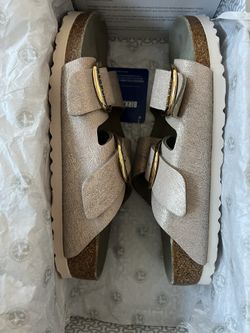 Brand New, Birkenstock, Size 37 (7) Arizona Big Buckle, Washed Metallic Rose Gold