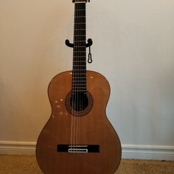Guild Classical GAD C2NA (All Solid Wood)