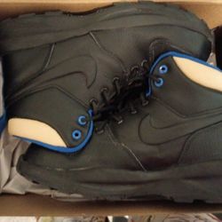 6y Nike Boots