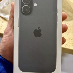 Brand new sealed iPhone 17 Black - Unlocked