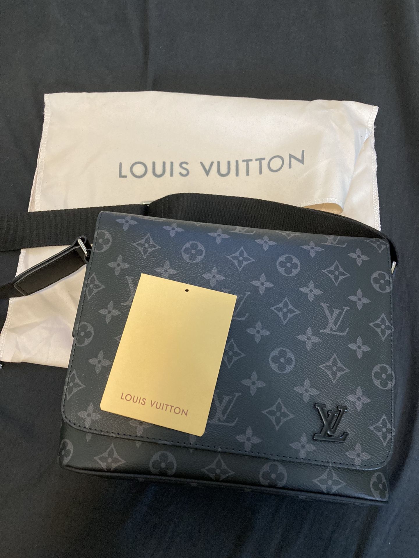 lv messenger bag