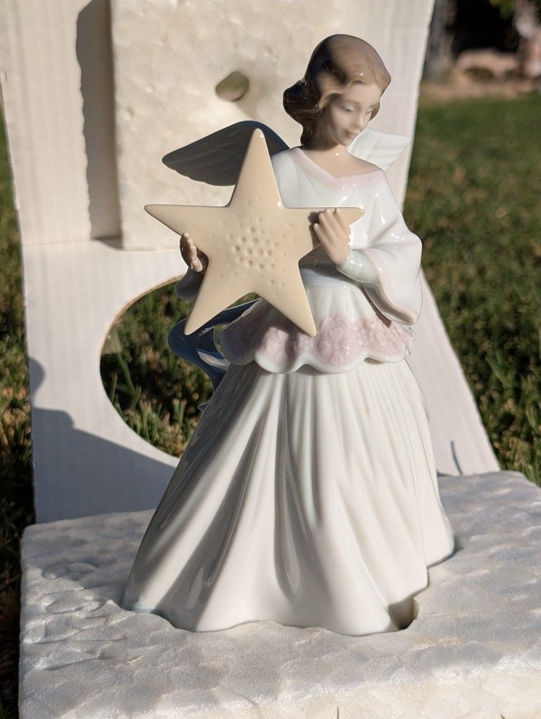 Lladro “Angel of the Stars” Figurine – Model 06132 | Angel de la Estrella NIB